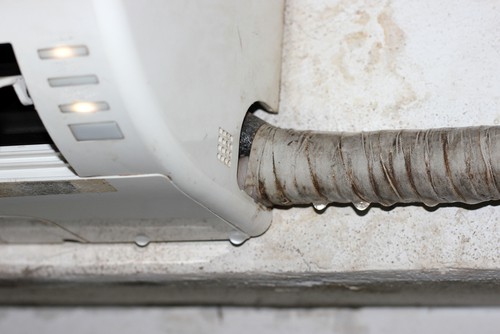 What Causes Aircon Pipes to Freeze?
